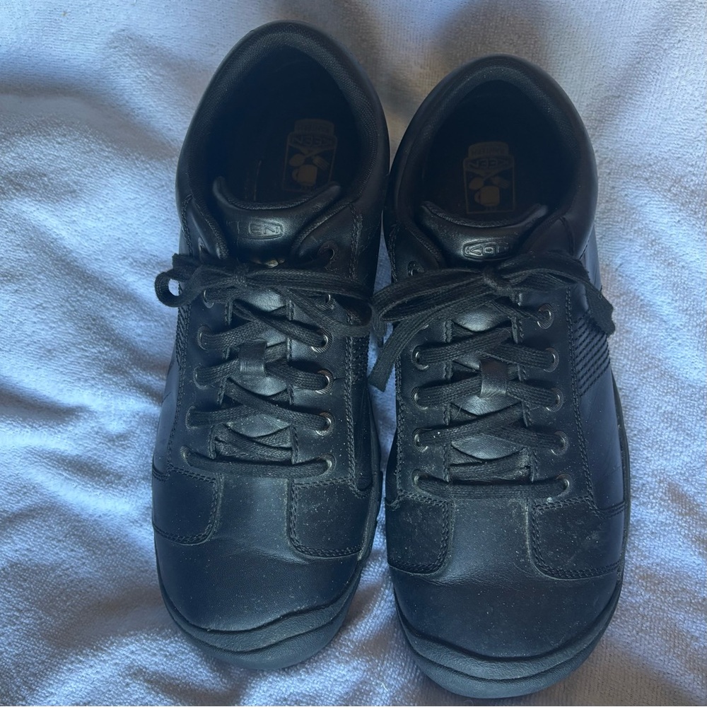 Keen men's kanteen Size 14 lace-up good arch support utility shoes black EUC